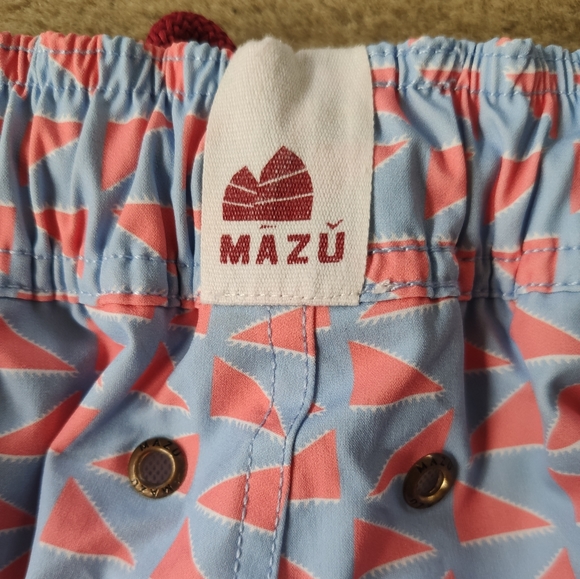 Swim shorts designer by Mazu mens XXl - Picture 4 of 6